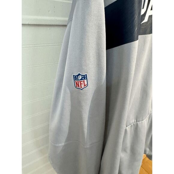 New England Patriots Nike Gray Sideline Team Performance Pullover Hoodie - Picture 6 of 12